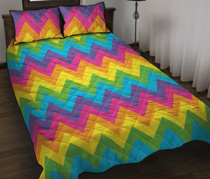 Colorful Zigzag Pattern Print Quilt Bed Set