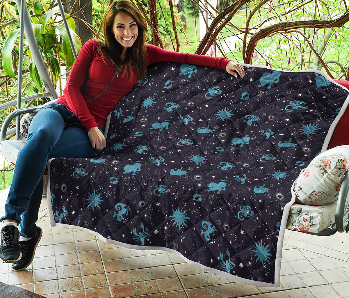 Constellation Zodiac Signs Pattern Print Quilt