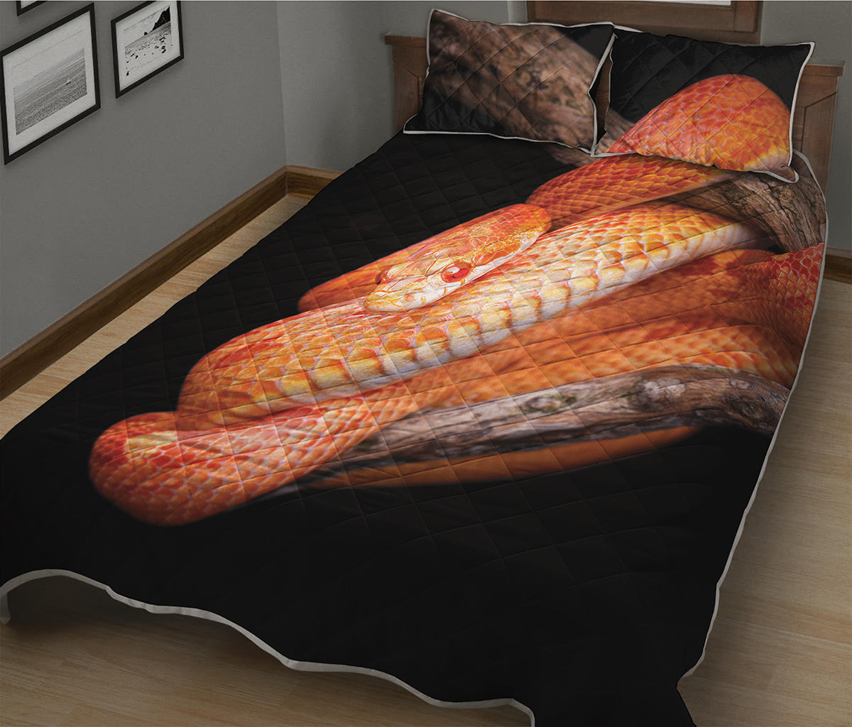 Corn Snake Print Quilt Bed Set