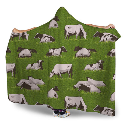 Cow On Green Grass Pattern Print Hooded Blanket