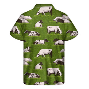 Cow On Green Grass Pattern Print Men's Short Sleeve Shirt