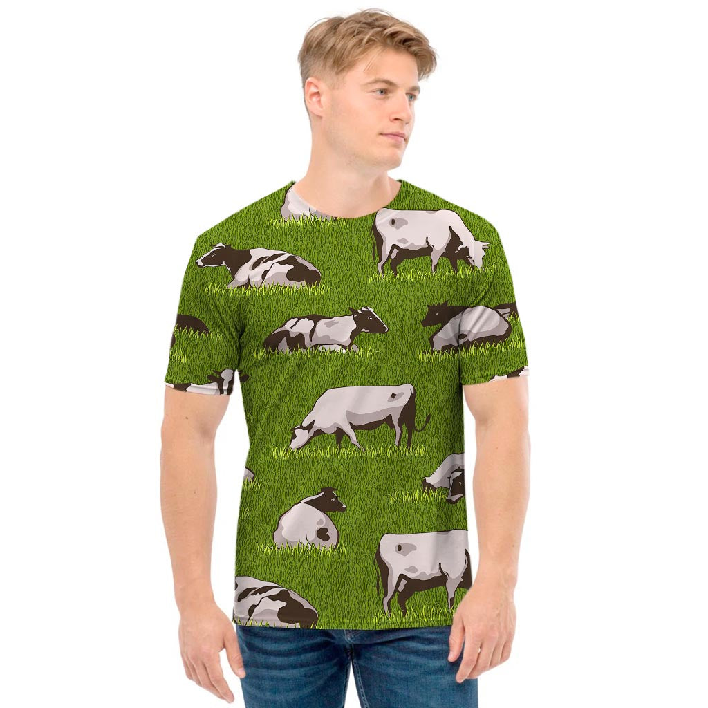 Cow On Green Grass Pattern Print Men's T-Shirt