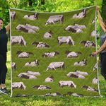 Cow On Green Grass Pattern Print Quilt