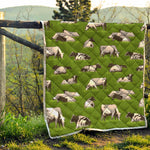 Cow On Green Grass Pattern Print Quilt