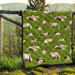Cow On Green Grass Pattern Print Quilt