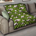 Cow On Green Grass Pattern Print Quilt