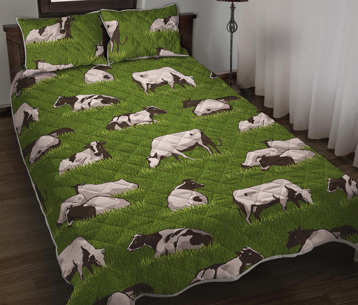 Cow On Green Grass Pattern Print Quilt Bed Set