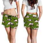 Cow On Green Grass Pattern Print Women's Shorts