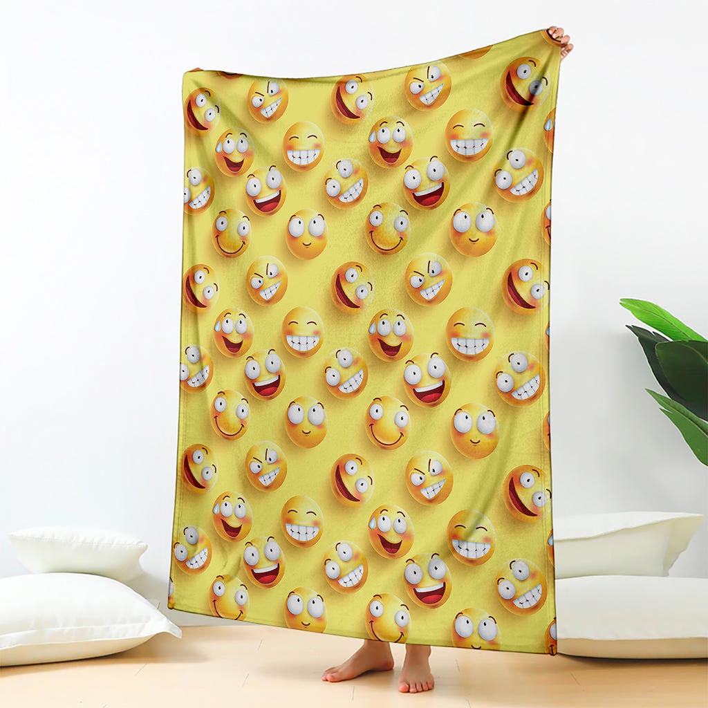 Crazy Emoji Pattern Print Blanket