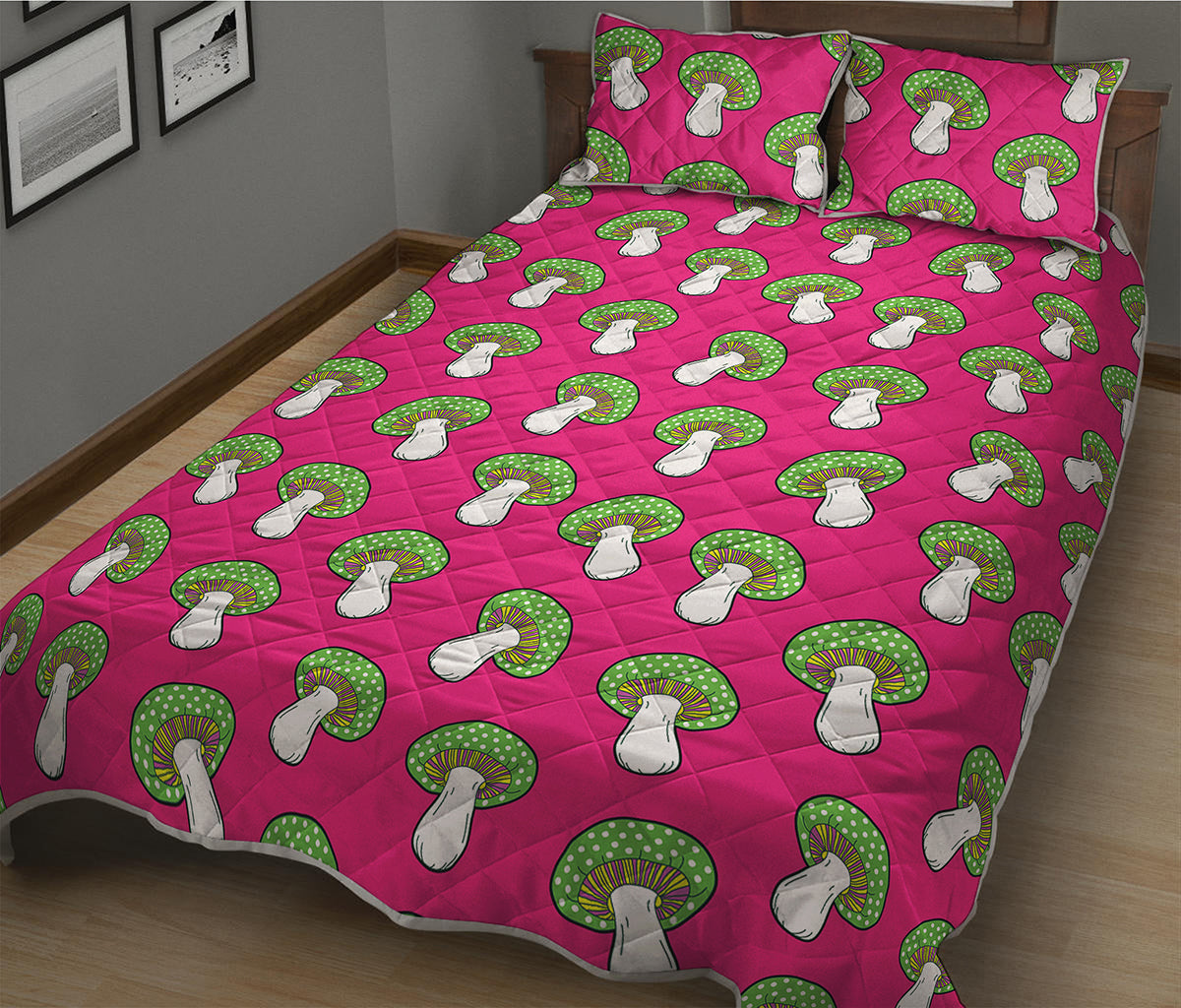 Crazy Mushroom Pattern Print Quilt Bed Set