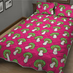 Crazy Mushroom Pattern Print Quilt Bed Set