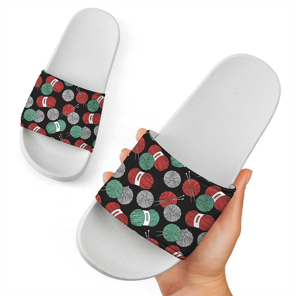 Crochet Yarn Pattern Print White Slide Sandals