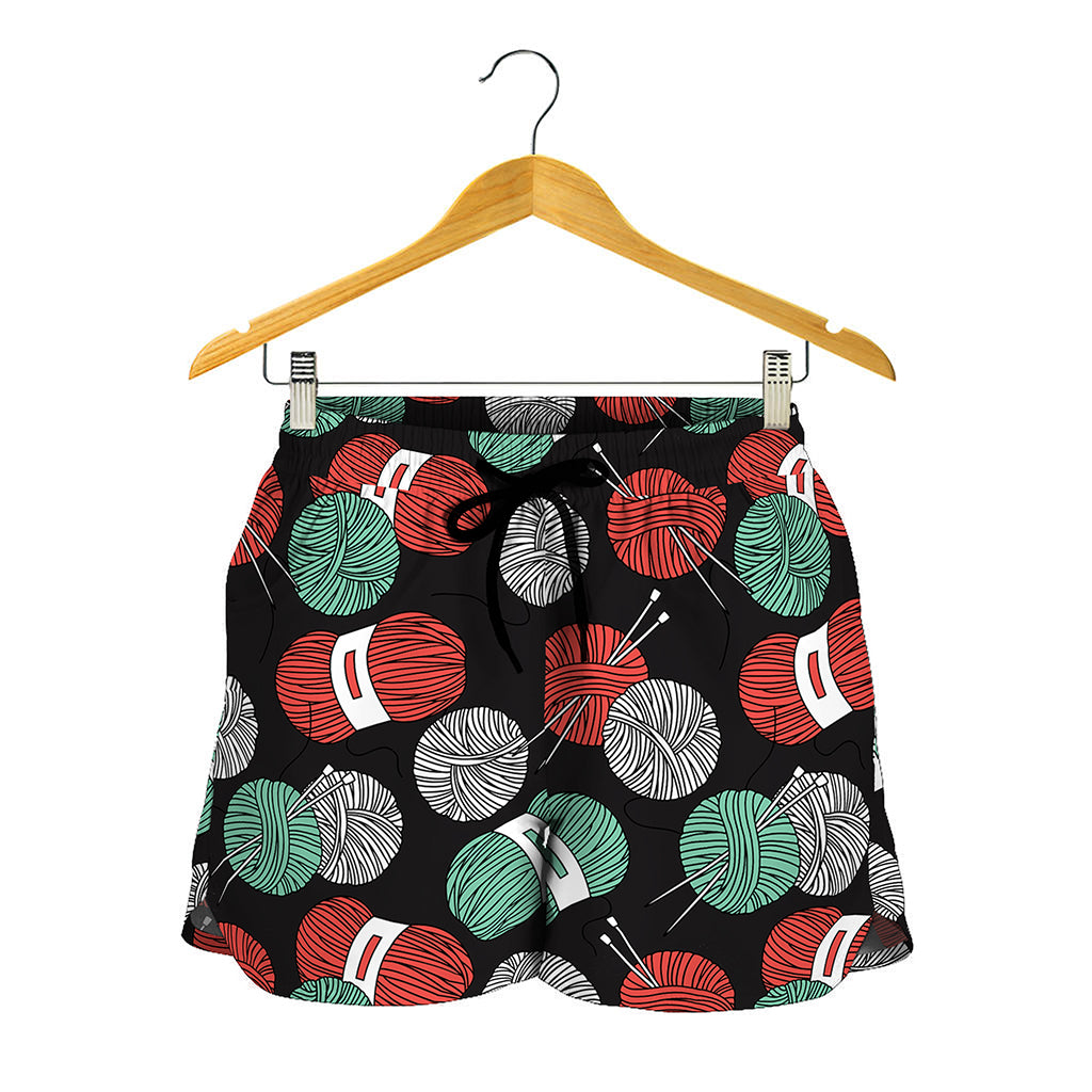 Crochet Yarn Pattern Print Women's Shorts