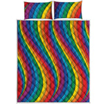 Curved Rainbow Pattern Print Quilt Bed Set