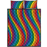 Curved Rainbow Pattern Print Quilt Bed Set