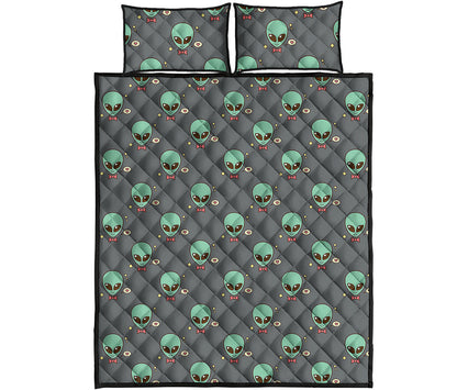 Cute Alien With Bow Tie Print Quilt Bed Set