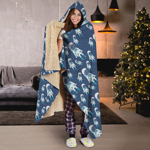 Cute Astronaut Pattern Print Hooded Blanket