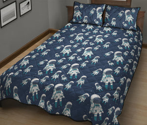 Cute Astronaut Pattern Print Quilt Bed Set