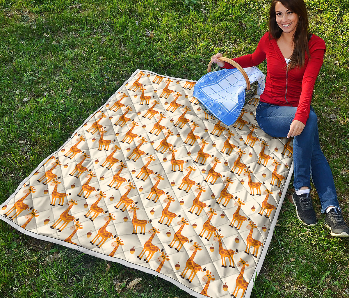 Cute Baby Giraffe Pattern Print Quilt