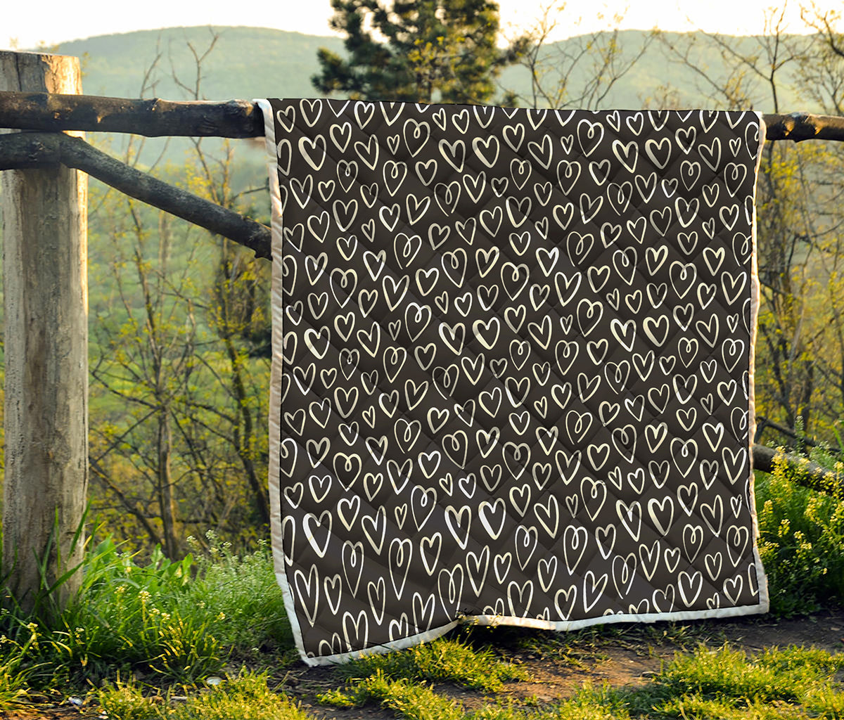 Cute Black And White Heart Pattern Print Quilt