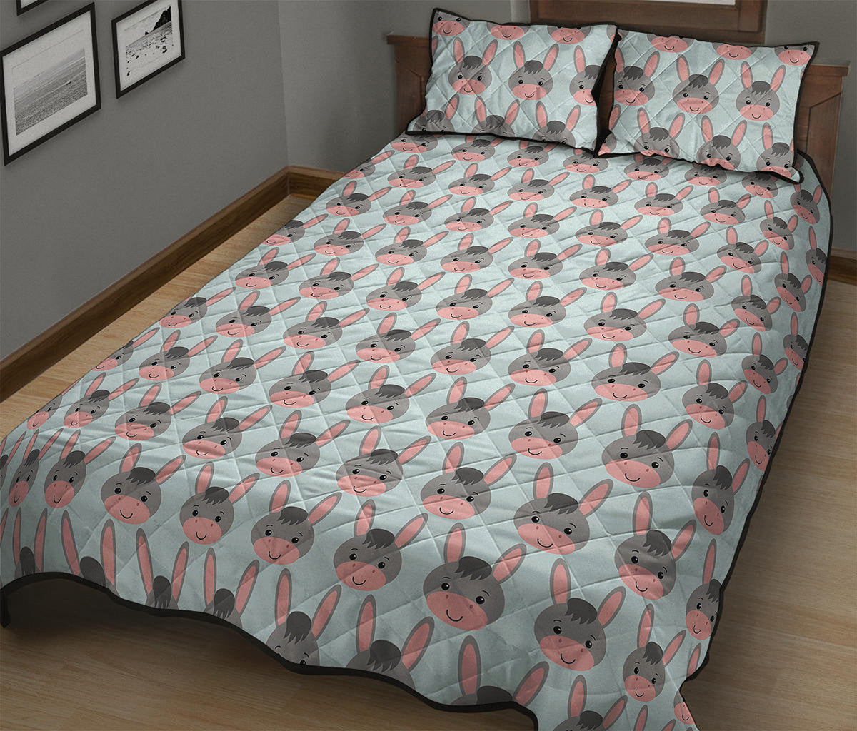 Cute Cartoon Donkey Pattern Print Quilt Bed Set