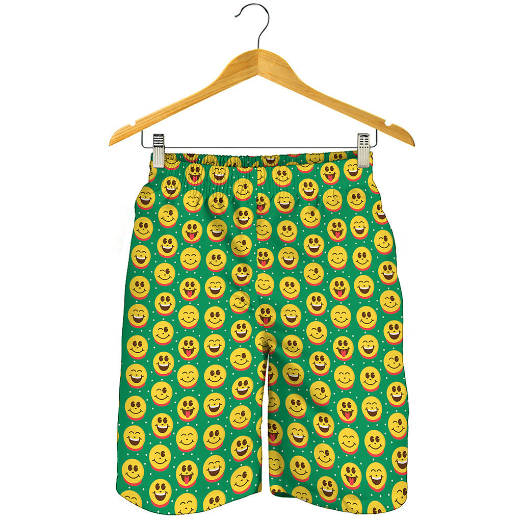 Cute Christmas Emoji Pattern Print Men's Shorts