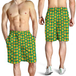 Cute Christmas Emoji Pattern Print Men's Shorts