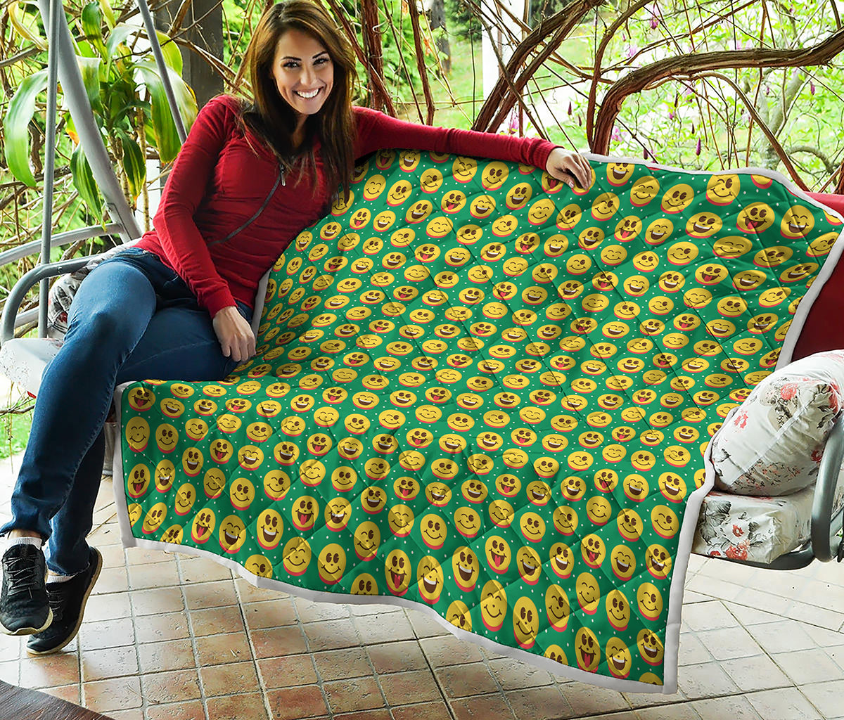 Cute Christmas Emoji Pattern Print Quilt