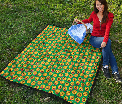 Cute Christmas Emoji Pattern Print Quilt