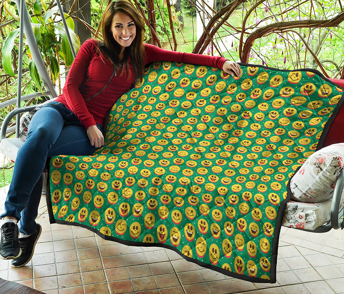 Cute Christmas Emoji Pattern Print Quilt