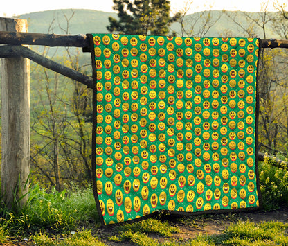 Cute Christmas Emoji Pattern Print Quilt