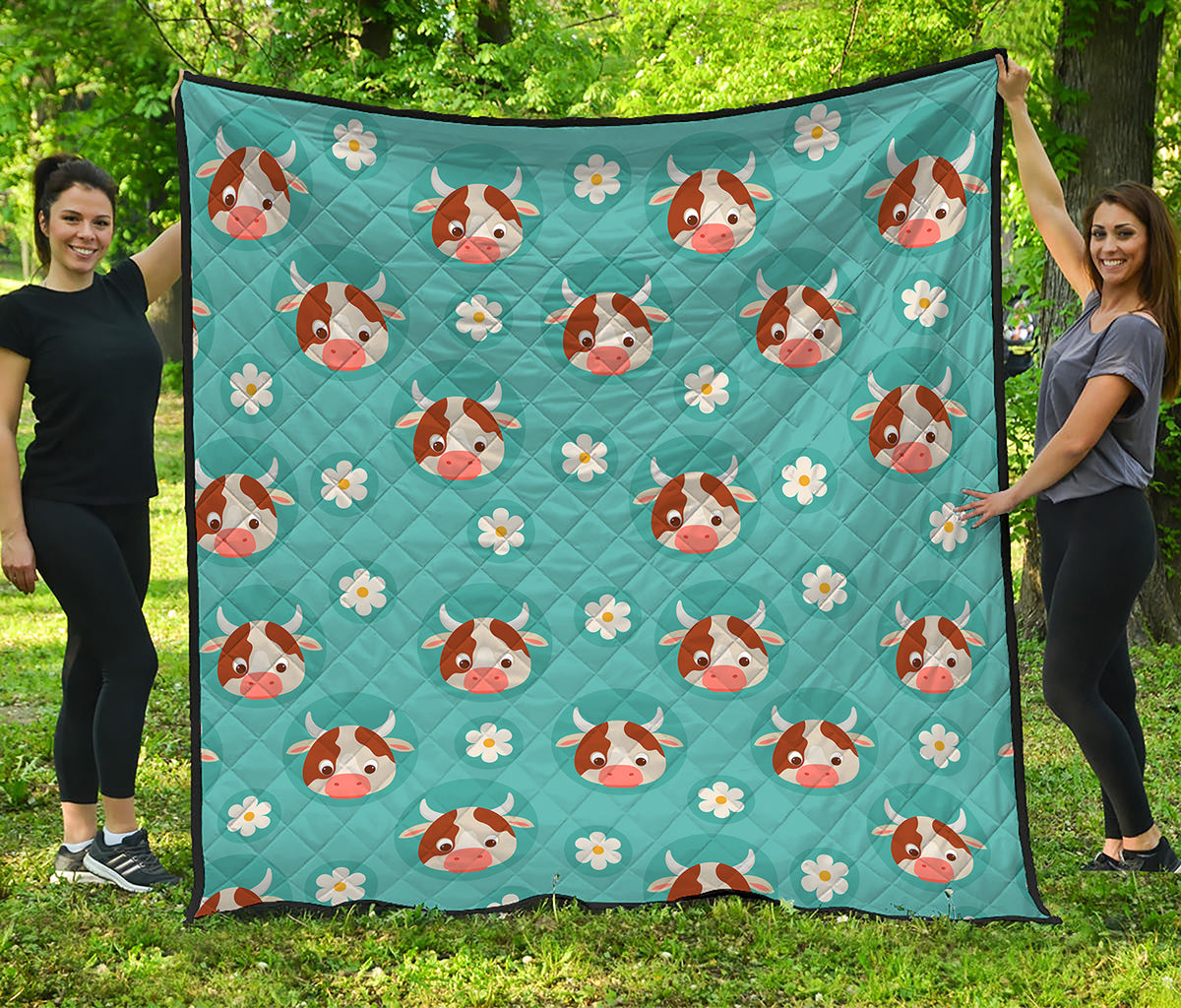 Cute Cow And Daisy Flower Pattern Print Quilt