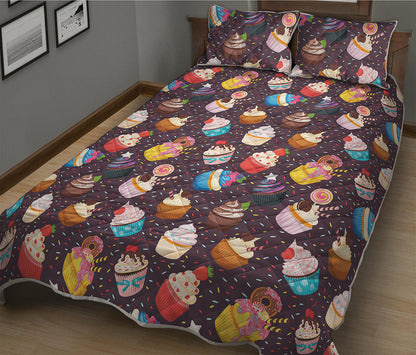 Cute Cupcake Pattern Print Quilt Bed Set