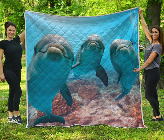 Cute Dolphins In The Ocean Print Quilt