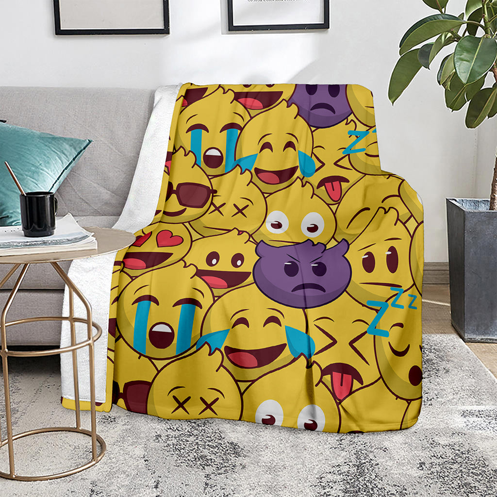 Cute Emoji Pattern Print Blanket