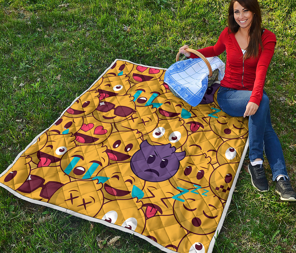 Cute Emoji Pattern Print Quilt