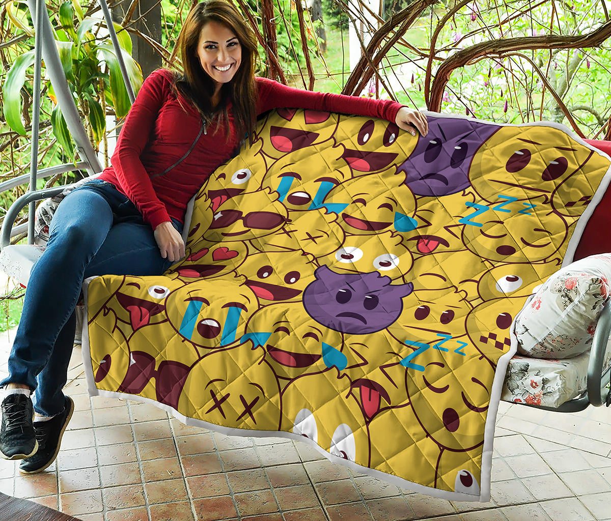 Cute Emoji Pattern Print Quilt