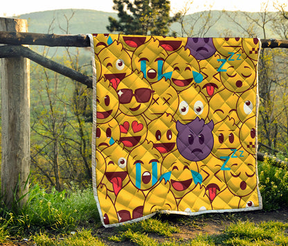 Cute Emoji Pattern Print Quilt