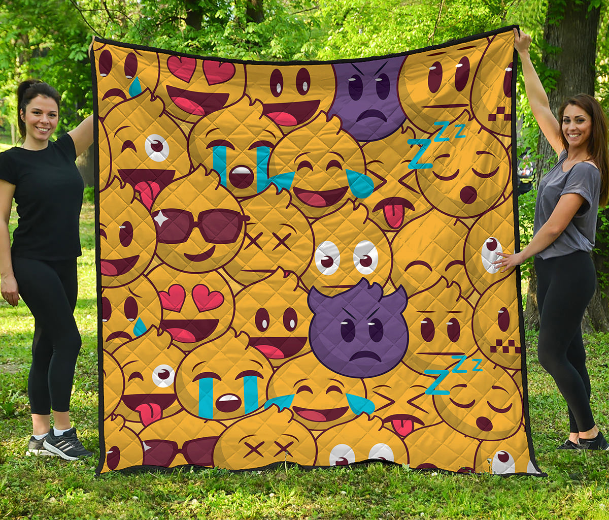 Cute Emoji Pattern Print Quilt