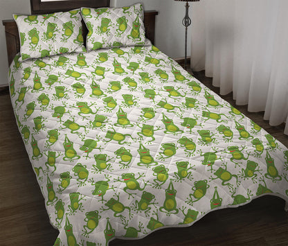 Cute Frog Pattern Print Quilt Bed Set
