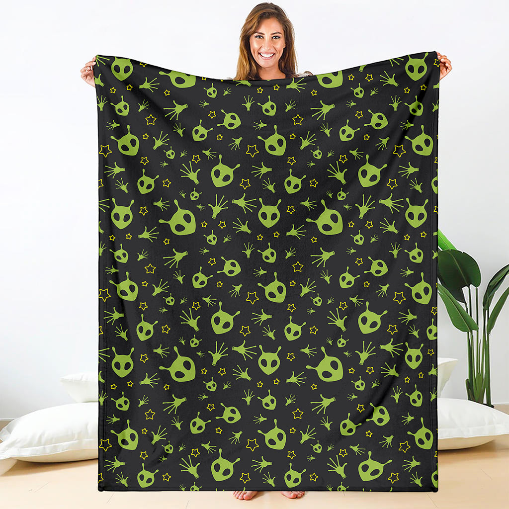 Cute Green Alien Pattern Print Blanket