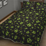 Cute Green Alien Pattern Print Quilt Bed Set
