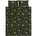 Cute Green Alien Pattern Print Quilt Bed Set