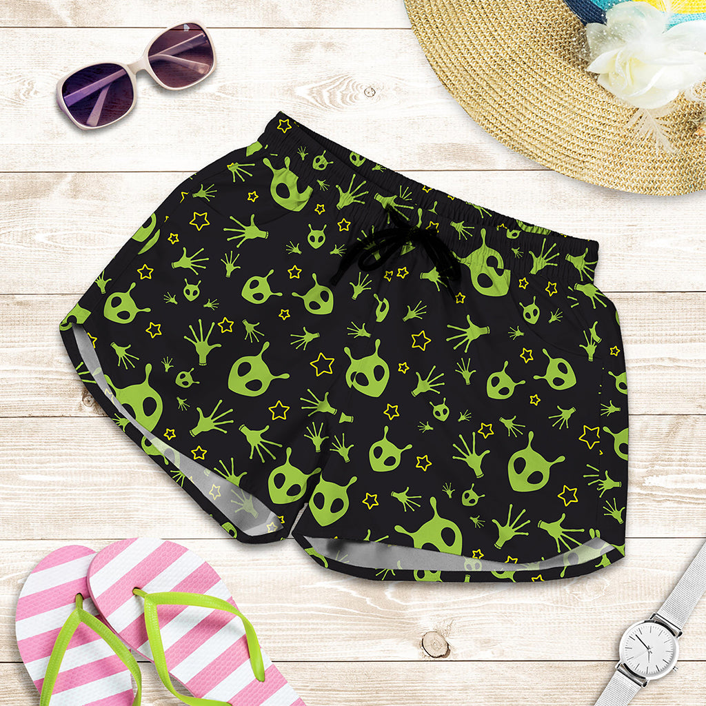 Cute Green Alien Pattern Print Women's Shorts