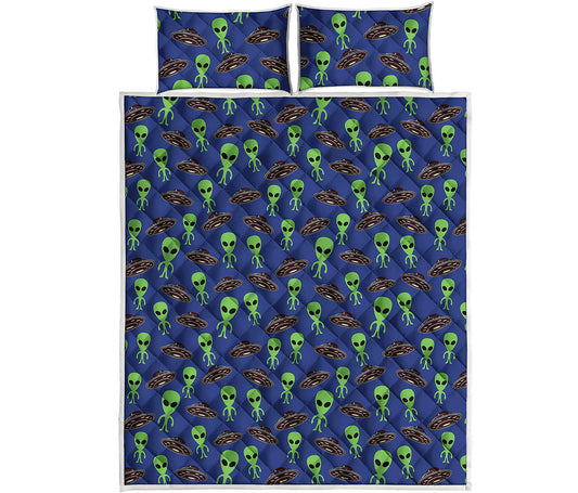 Cute Green Alien UFO Print Quilt Bed Set