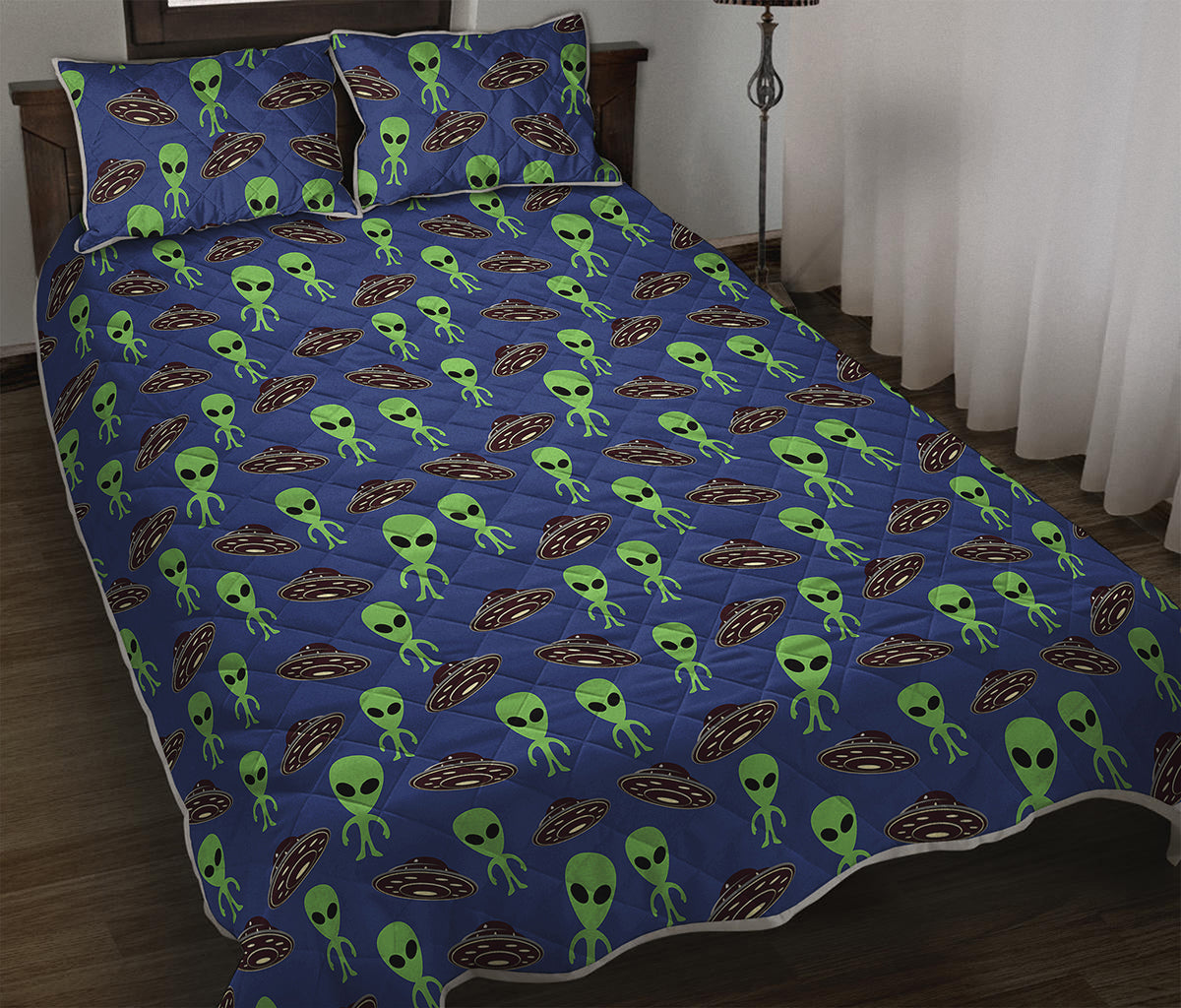 Cute Green Alien UFO Print Quilt Bed Set