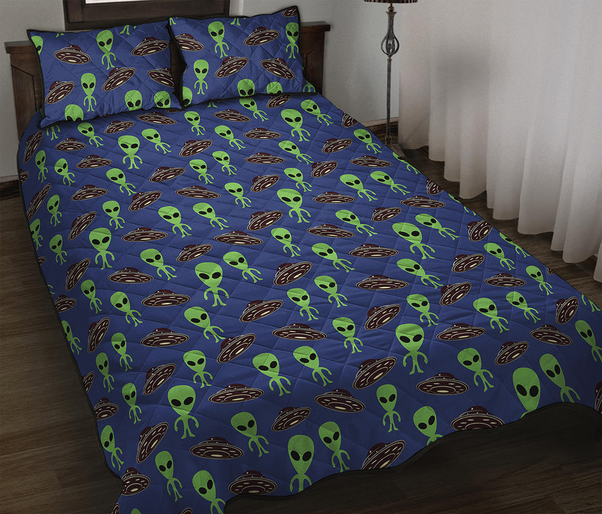 Cute Green Alien UFO Print Quilt Bed Set