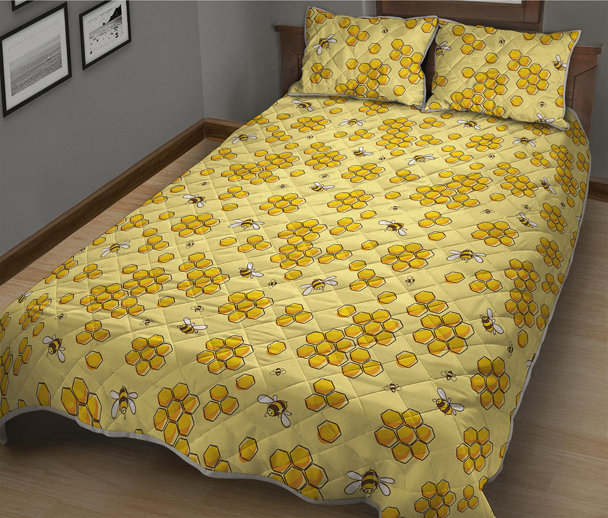 Cute Honey Bee Pattern Print Quilt Bed Set