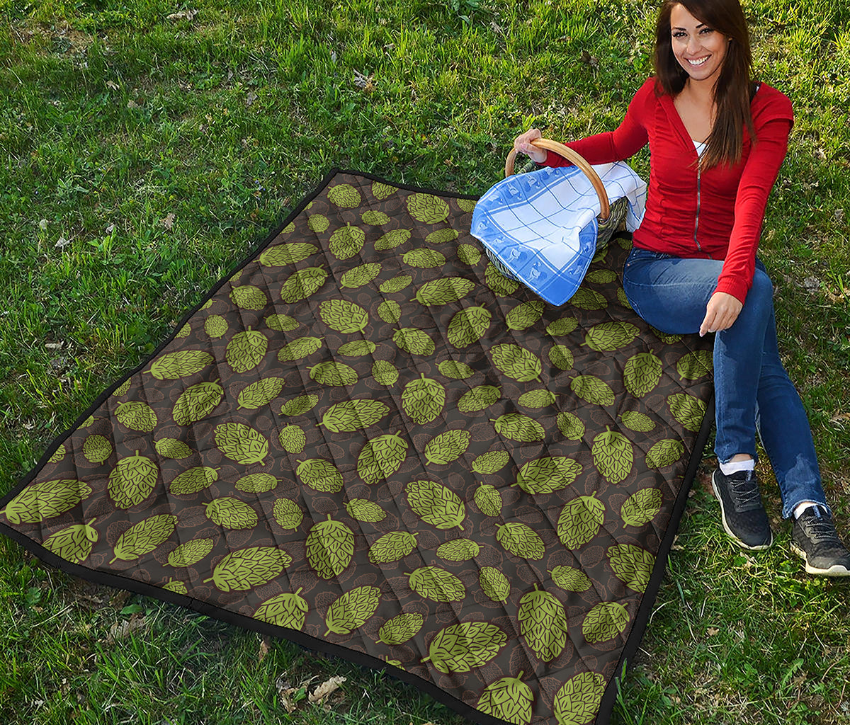 Cute Hop Cone Pattern Print Quilt