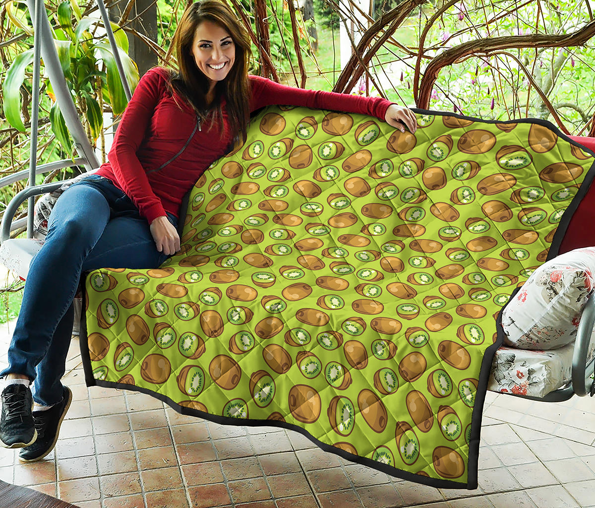 Cute Kiwi Pattern Print Quilt